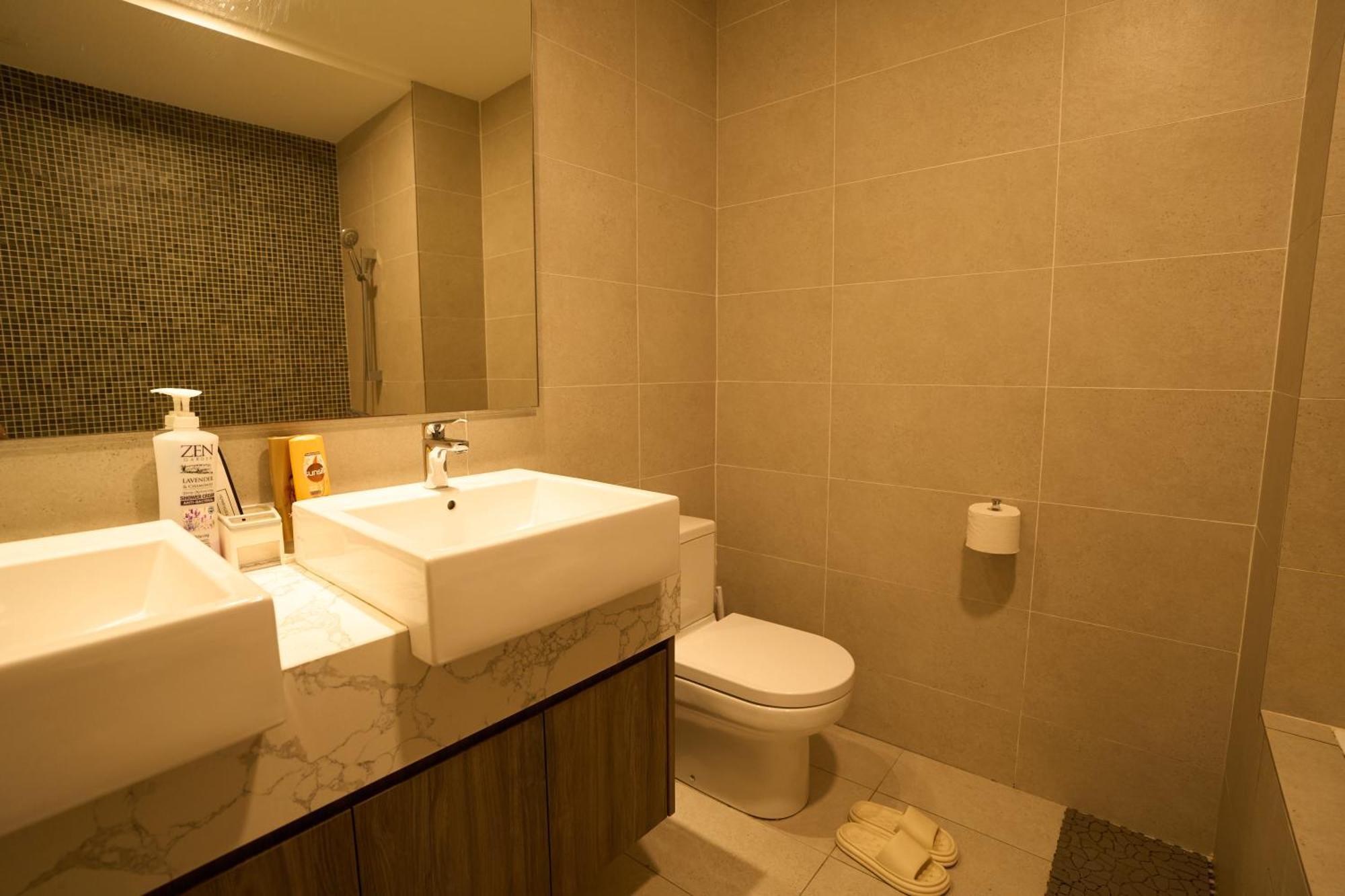 Elegant 1br In Ooak Suites, Mont Kiara Kl - Walk To Malls & Dining Pangsapuri *