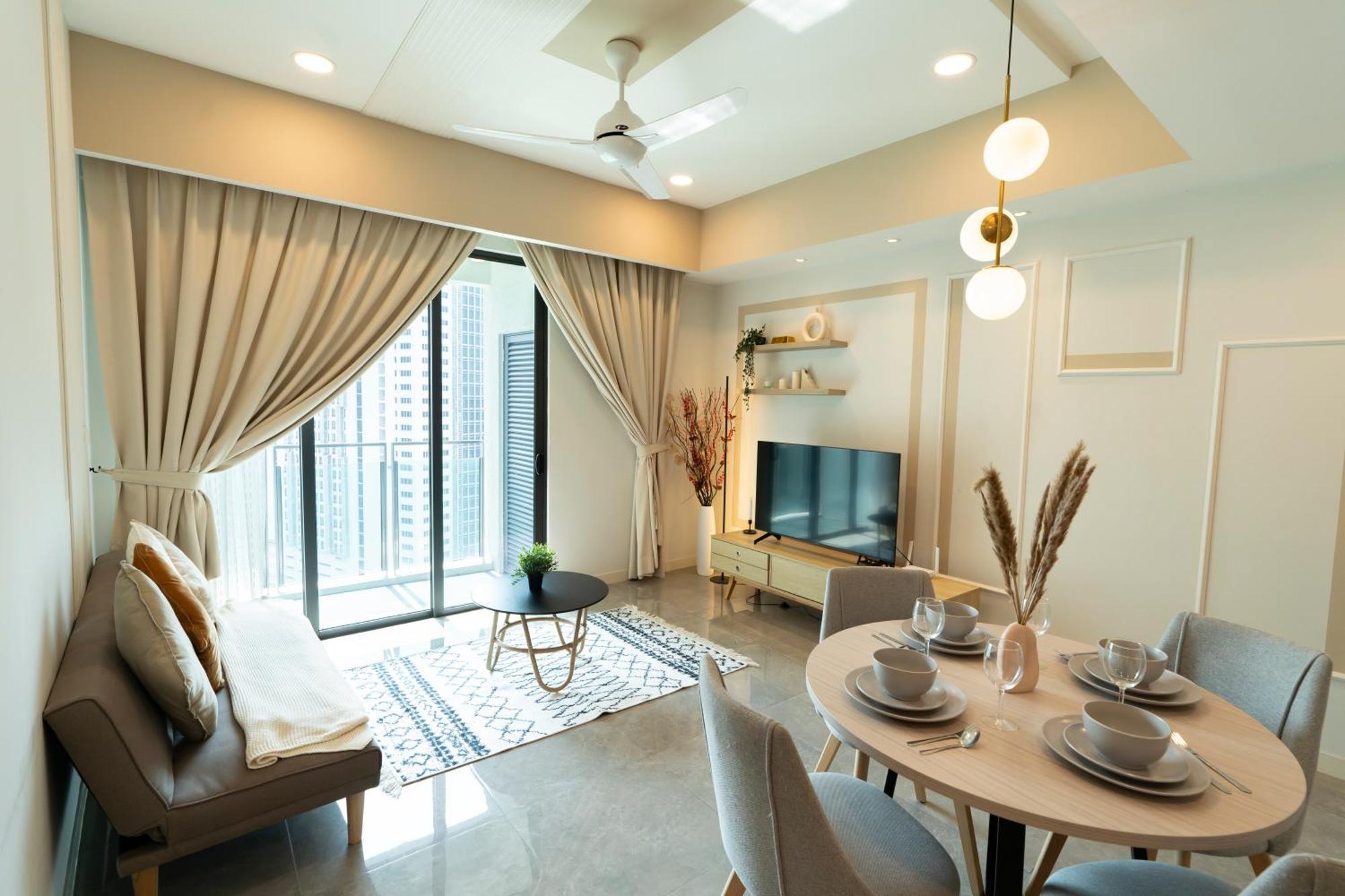 Elegant 1br In Ooak Suites, Mont Kiara Kl - Walk To Malls & Dining